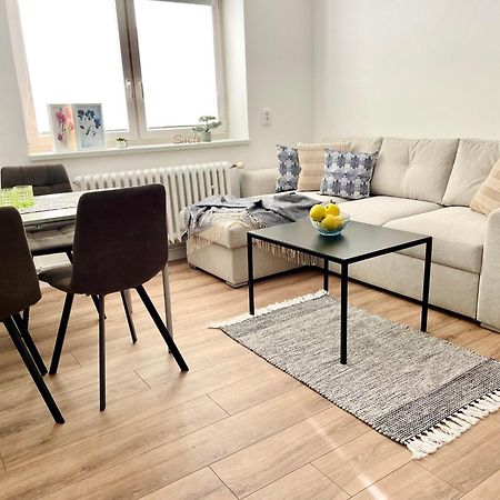 M.F. Apartment Зноймо Екстериор снимка