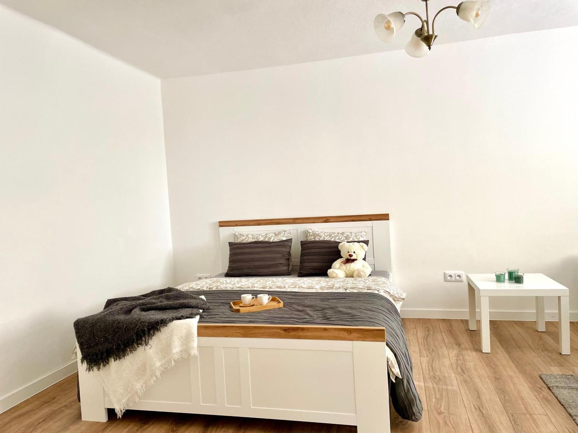 M.F. Apartment Зноймо Екстериор снимка