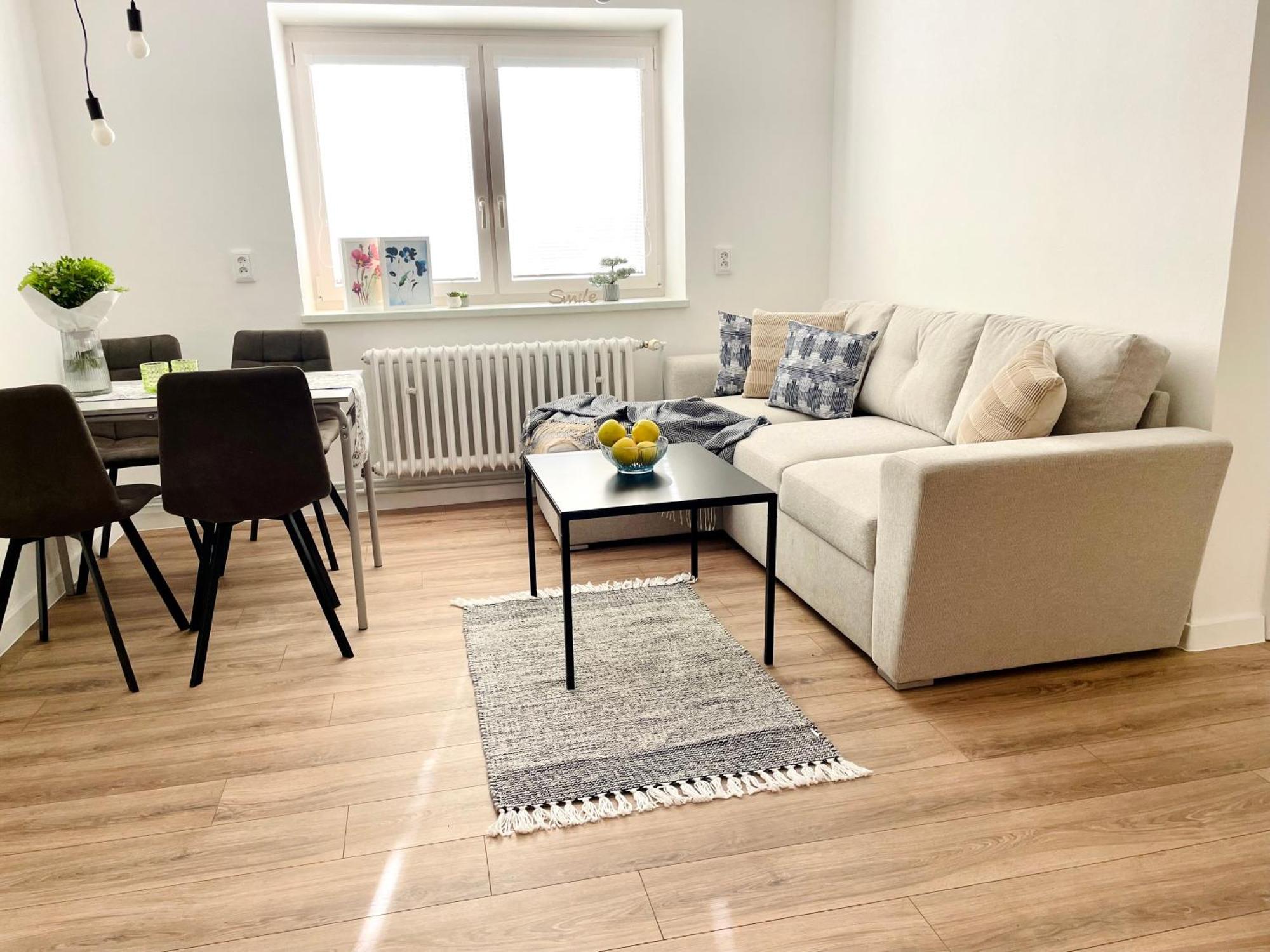M.F. Apartment Зноймо Екстериор снимка