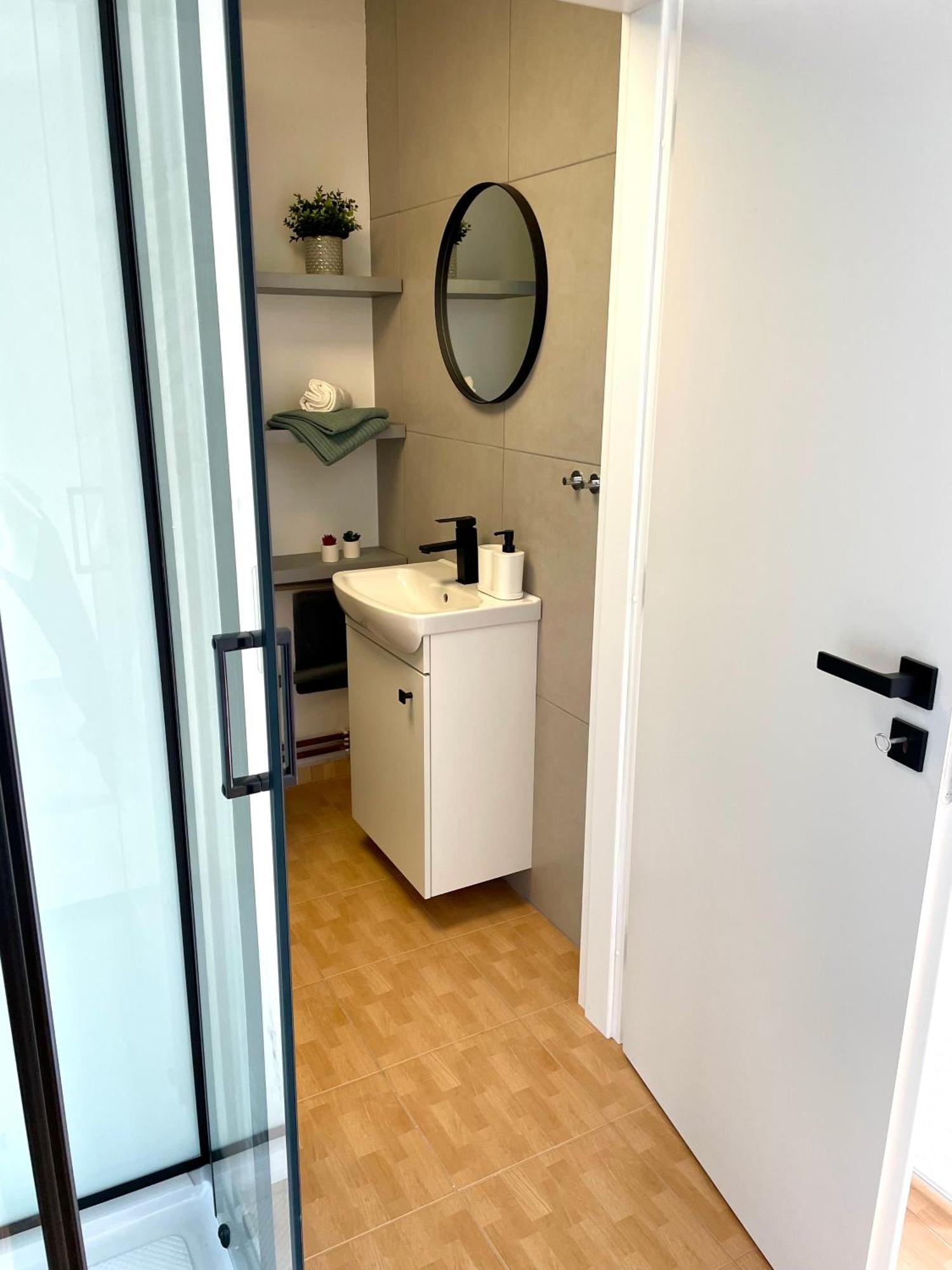 M.F. Apartment Зноймо Екстериор снимка
