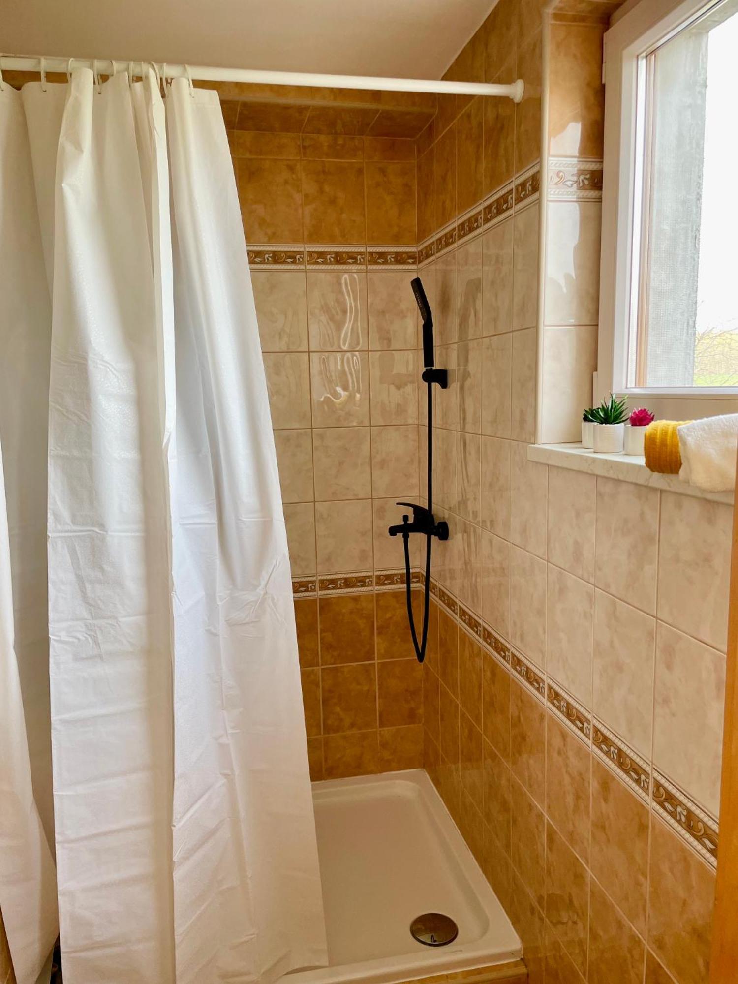 M.F. Apartment Зноймо Екстериор снимка